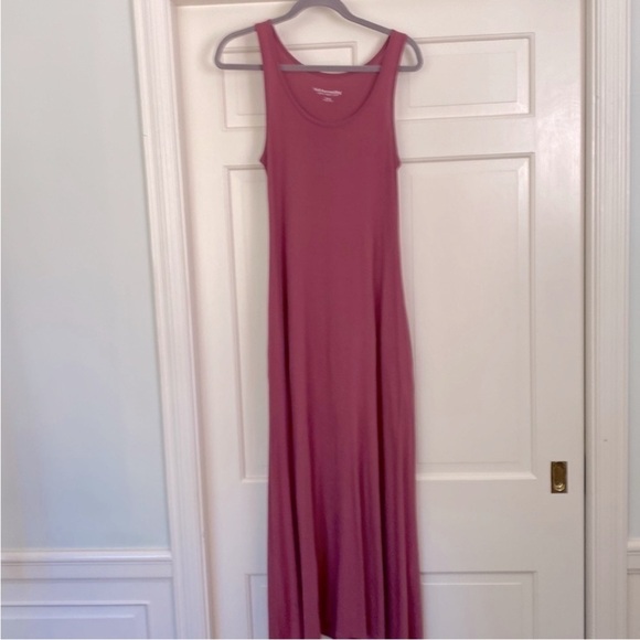 Women's Long Deep Pink Maxi Dress Pockets Size XS Fits XS to Medium - Picture 9 of 10